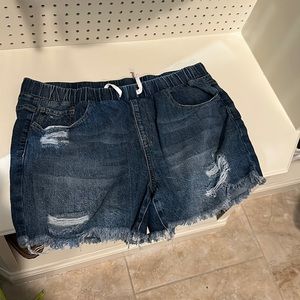 ymi shorts with elastic waist